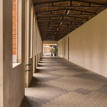 Large Penthouse - Private Parking - In A Beautiful Domain *