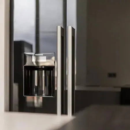 Apartmán Large Penthouse - Private Parking - In A Beautiful Domain